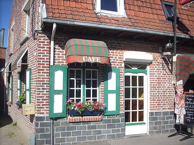 Estaminets flamands : Café - Boucherie ( Eric Kieken) à Godewaersvelde